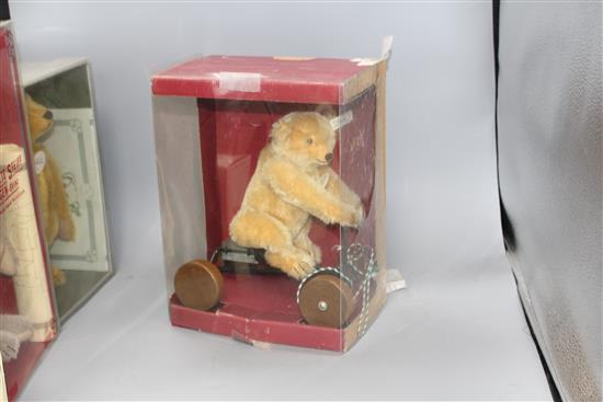 A Steiff Hello 2000 Goodbye 1999 twin bear set, with original numbered box, and four other Steiff bears